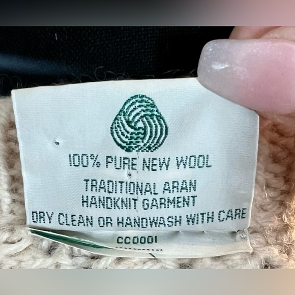 🤩 NEW LISTING! Blarney Woollen Mills Vintage Cream Cable Knit Wool Sweater Sz L - Picture 9 of 11